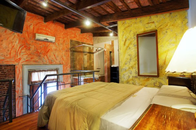 Suite - Vista del baño e hidromasaje